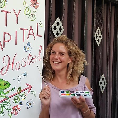 City Capital Hostel Anuradhapura Ngoại thất bức ảnh